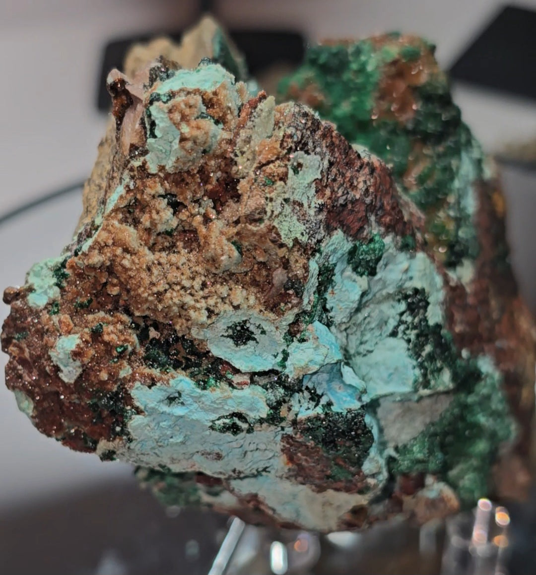 Chrysocolla and quartz on dolomite