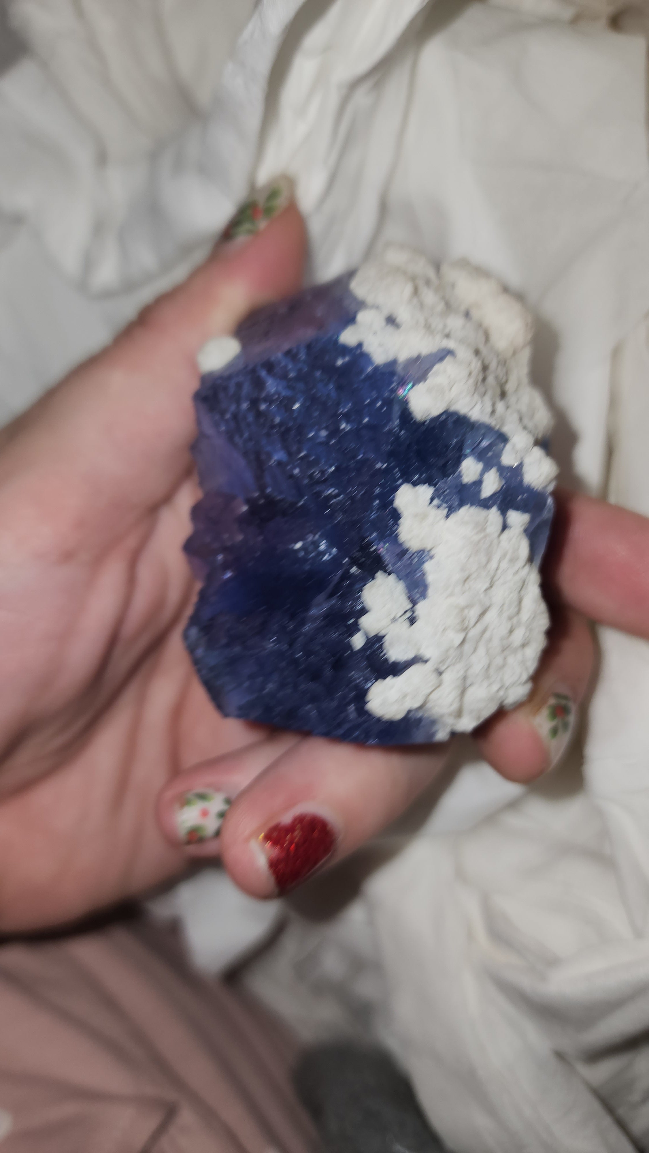Blue fluorite with uv calcite, from Quanzhou, Fujian, China